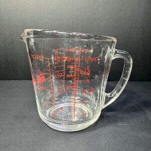 Vintage Anchor Hocking Fire-King 2 Cup Glass Measuring Cup Red Letter‎ D Handle